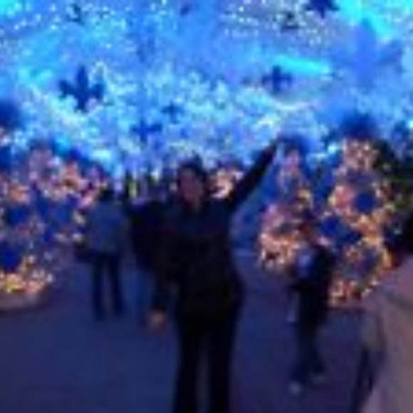 Meet your Posher, Melissa - Picture 1 of 1